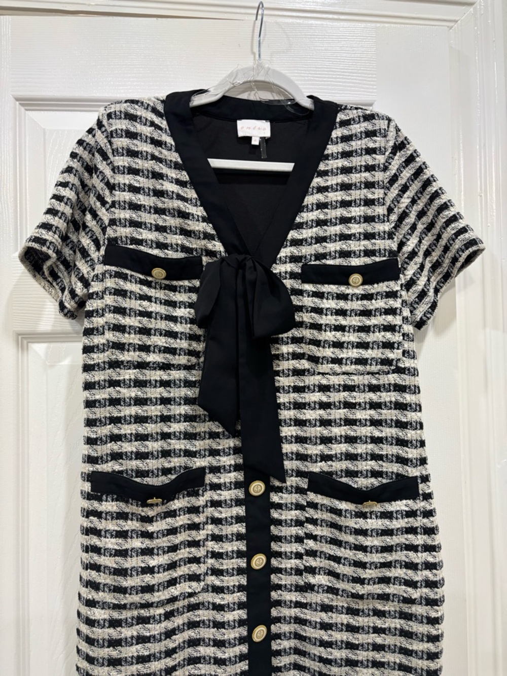 entro Black & White Tweed Bow-Front Short Sleeve Tunic Dress